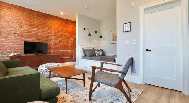 Коттедж 9 Suites at Prince Street Inn