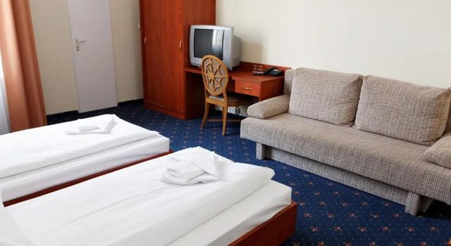 Трёхместный номер Hotel Europa City