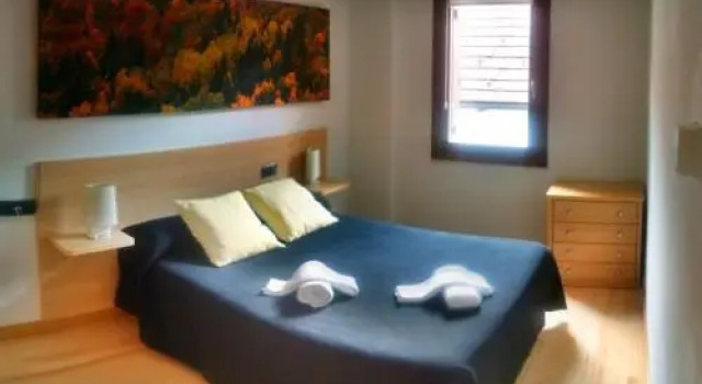 Metsola Apartamentos Rurales, Book Lejlighed Hoteller i Roncal Valley med parkering, Parkering
