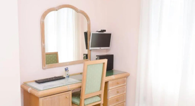 Четырёхместный номер Standard Hotel Terme Saint Raphael