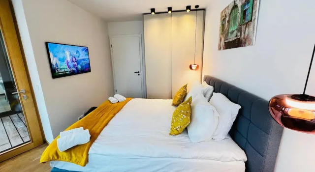 Beautiful one bedroom w balcony&parking, Забронировать Апартаменты/квартира Люксембург Люксембург, рядом с National Theatre Luxembourg