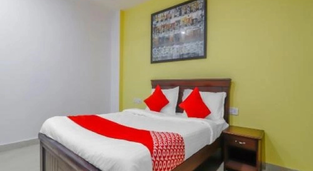 Collection O 77471 Kumar Residency Inn, Rezerwuj Hotel Surūrnagar 