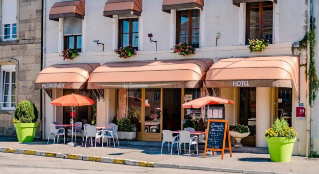 Hotel Le Commerce, Boek Hotel Dompaire Lotharingen