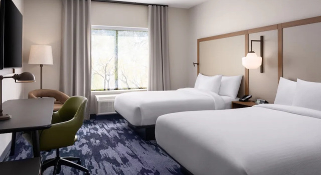 Четырёхместный номер Standard Fairfield By Marriott Inn & Suites Waycross