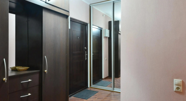 Onebed на улице Игната Титова, Забронировать Апартаменты/квартира Отели Красногорска с парковкой, Парковка