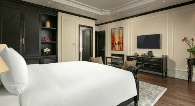 Полулюкс Cosmo Garden Hotel  Spa