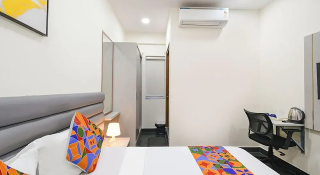 Номер Executive FabHotel Yendluris Abode