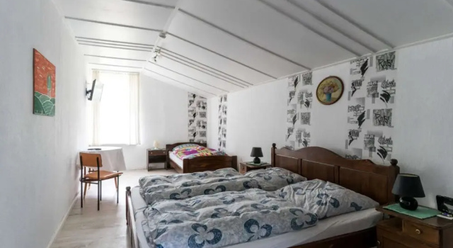 Апартаменты Classic Lake-view Apartment in Klein Pravtshagen With Garden