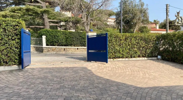 Вилла Villa Montfleuri, vieille ville à pieds, vue mer, piscine, 8 pers