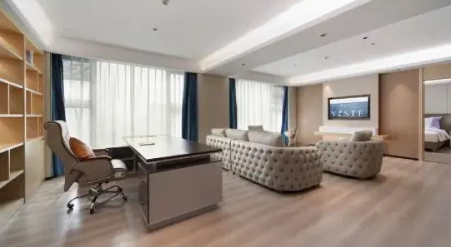 Yeste International Hotel (Fangchenggang Taohuawan Square), Buchen Sie Hotel Fangchenggang Guangxi