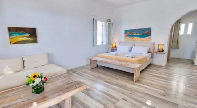 Двухместный номер Deluxe с балконом и с видом на море With-inn Mykonos Suites