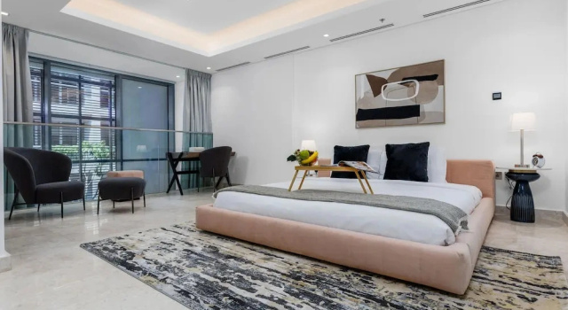 Maison Privee - Exquisite Duplex with Private Patio & Loft Living, Забронировать Апартаменты/квартира Апартаменты Эмирата Дубая, рядом с Дубай Молл, Апартаменты/квартира