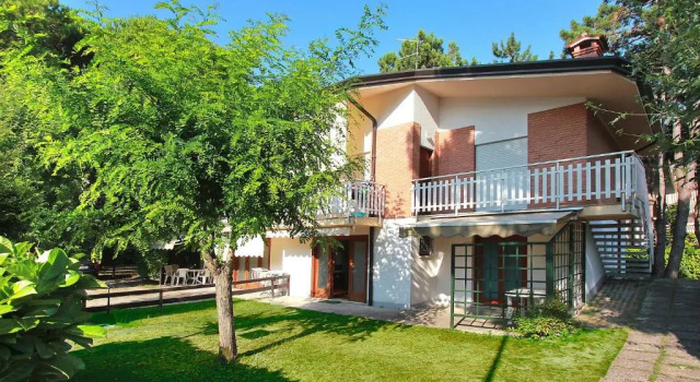 Villa Sara Marisa, Забронировать Вилла Линьяно-Ривьера Линьяно-Саббьядоро