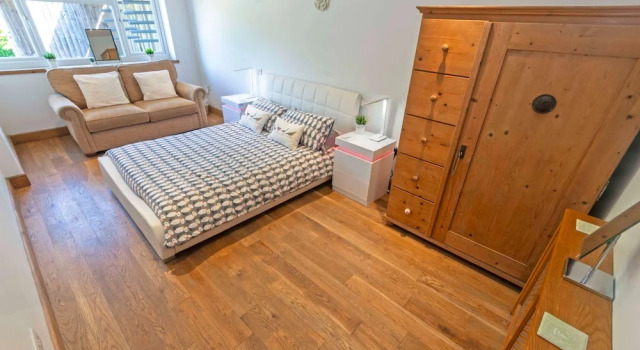 Коттедж Shippenrill Croyde 6 Bedrooms, Sleeps 14, Hot Tub