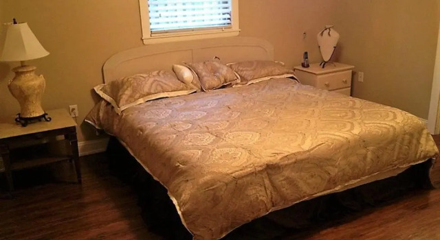 Vacation Home on Alligator Drive, Забронировать Гостевой дом Венис Sarasota Area, рядом с Legacy Trail