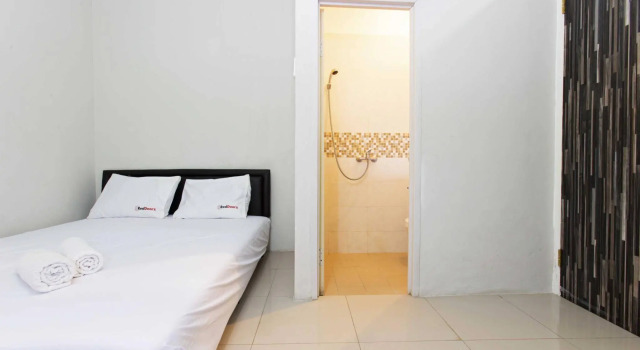 RedDoorz Near Manggarai Station