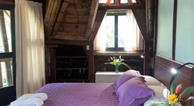 Люкс Sacha Urco Lodge -Private Cloud Forest Reserve in Mindo- Lugar remoto- 4x4 recommended