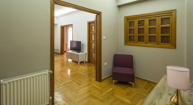 Capricorn - Luxurious Apartment in Kolonaki, Забронировать Апартаменты/квартира Отели Афины с парковкой, рядом с Здание греческого парламента, Парковка