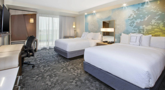 Четырёхместный номер Standard Courtyard by Marriott St. Joseph-Benton Harbor