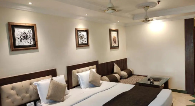 Executive Kahden hengen huone Hotel Pushpak