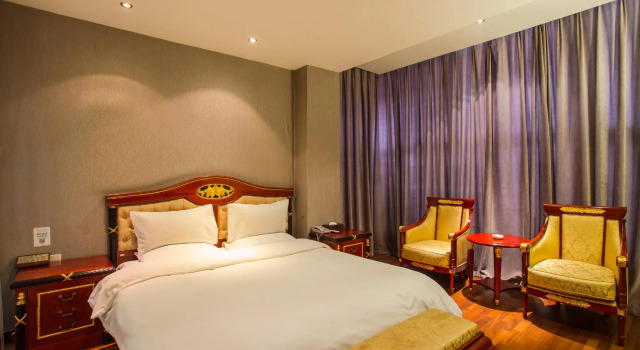 Люкс Deluxe Starway Hotel Beijing Shaoyaoju