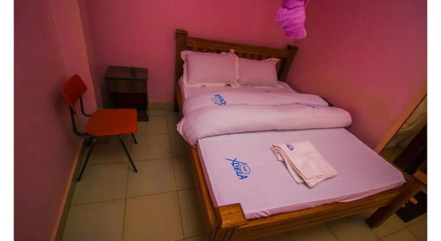 Xcela Hotel, Rezervovat Hotel 3hvězdičkové hotely v Jinja, 3*