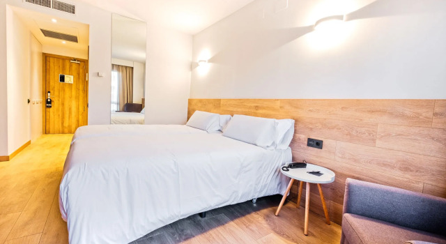 Hotel SB Corona Tortosa, Забронировать Отель Отели Тортоса с парковкой, Парковка