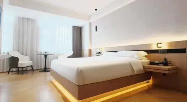 Люкс Business Yizhao Business Hotel (Fuyang Linyi Shopping Mall)