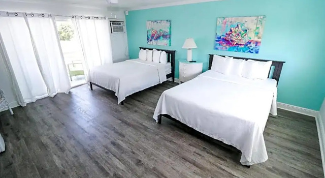 Четырёхместный номер Standard Drop Anchor Resort & Marina