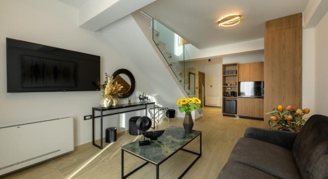 Полулюкс Cens Platinum Luxury Suites