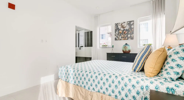 2 Bedroom 2 Bath Loft with Exclusive Rooftop & Hot Tub