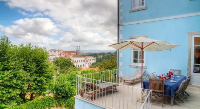 Villa Mira Longa Guest House, Забронировать Гостевой дом Отели Синтра с парковкой, рядом с Научный центр Синтры, Парковка