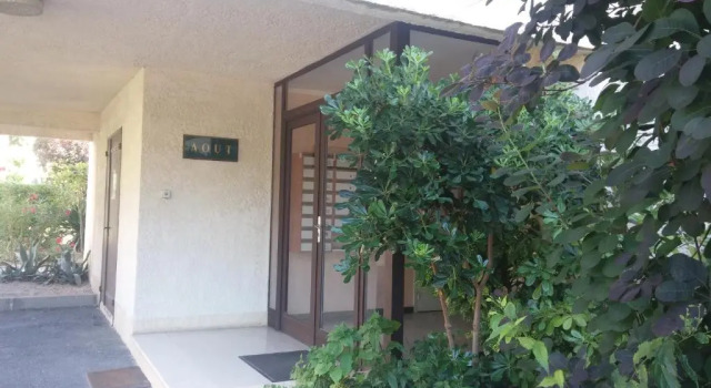 Апартаменты 5 toits et mois Studio 2 pers Parking privatif Balcon et WIFI 10 mn plage et centre ville a pied