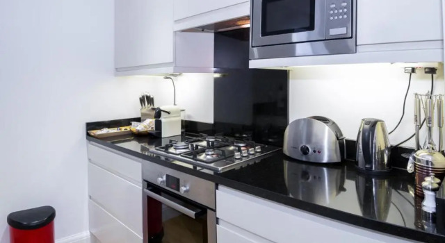 Апартаменты Deluxe Surbiton Hills Apartment