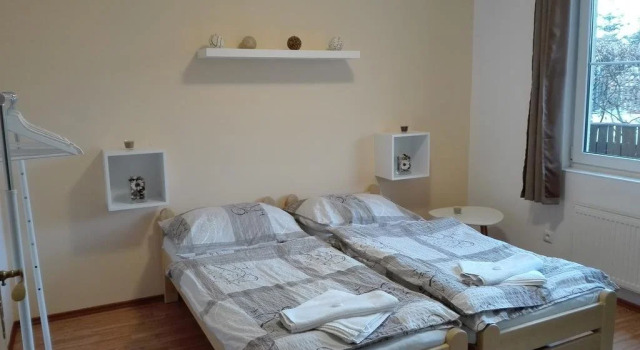 Penzion Na Gruntě, Prenota Hotel Hotel a Vranov con parcheggio, Parcheggio
