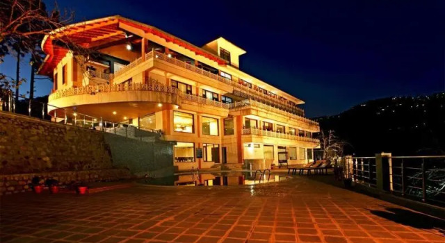 Sea Hawk Hill Resort - A Luxury Boutique Resort, Rezervovat Lázně / Resort Hotely v Bhimtal s bazénem, Bazén