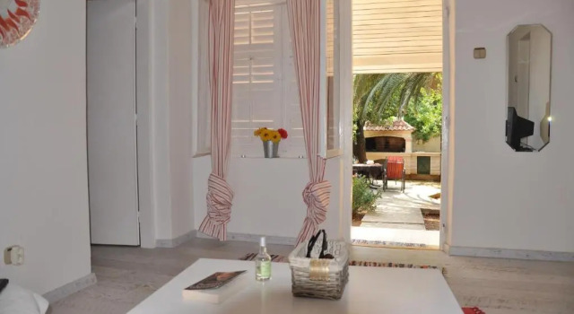 Коттедж Beach House Mokalo