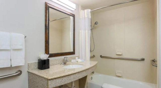 Номер Standard Hilton Garden Inn Bakersfield