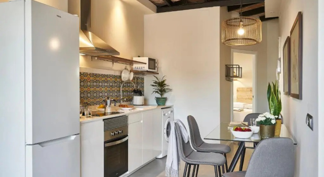 Апартаменты AinB Eixample-Miro Apartments