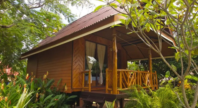 Бунгало Standard с балконом Palm Leaf Resort Koh Tao