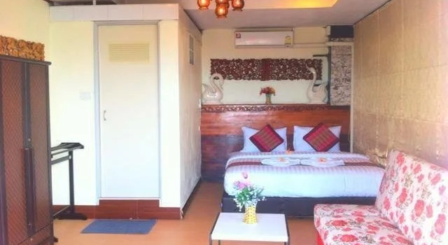 Lanta Mattia Bungalows and Resort, Забронировать Курортный отель Отели Ланта-Яй с завтраком, рядом с Пляж Клонг Тоаб, Завтраки