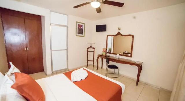 Standard Dreier Zimmer Hotel Elizabeth Central