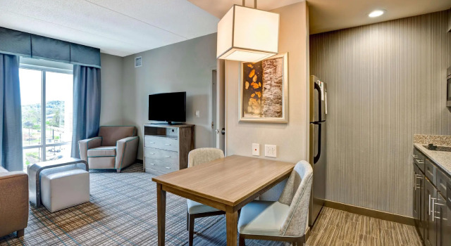 Четырёхместный люкс c 1 комнатой Homewood Suites by Hilton Nashville Franklin