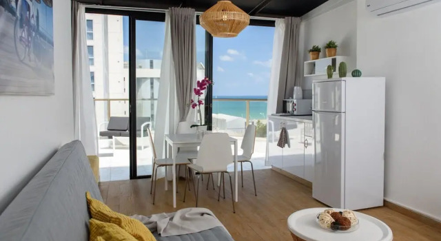 Beach View Apartments And Studio