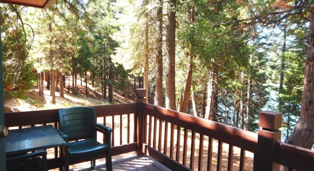 Номер Deluxe с видом на озеро Mount Shasta Resort