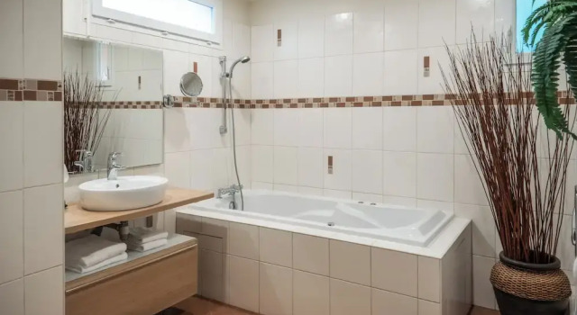 Номер Comfort Logis Hôtel Restaurant Le Quai Fleuri