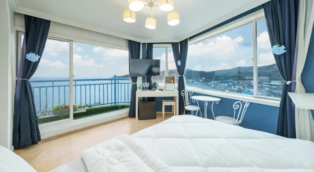 Номер Standard c 1 комнатой с балконом Gyeongju Neulsiwon Pension