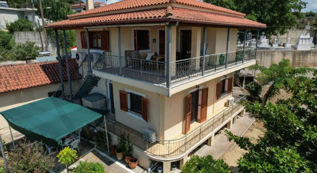 Villa Koliri, Prenota Villa Pyrgos Elide