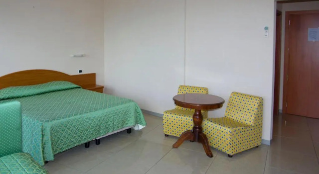 Трёхместный номер Standard с видом на море Hotel Cristallo