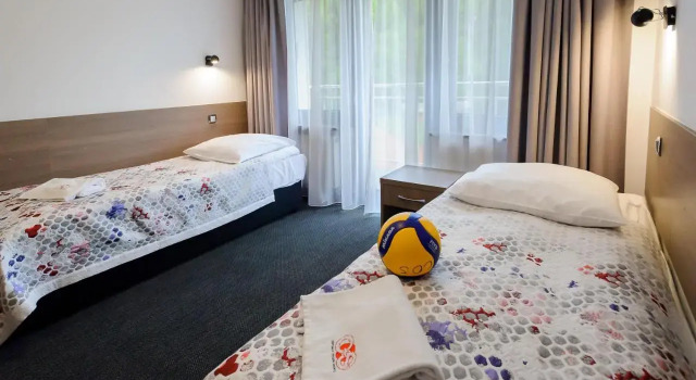 Centralny Ośrodek Sportu-Ośrodek Przygotowań Olimpijskich w Szczyrku, Prenota Hotel Hotel a Silesia con piscina, Piscina